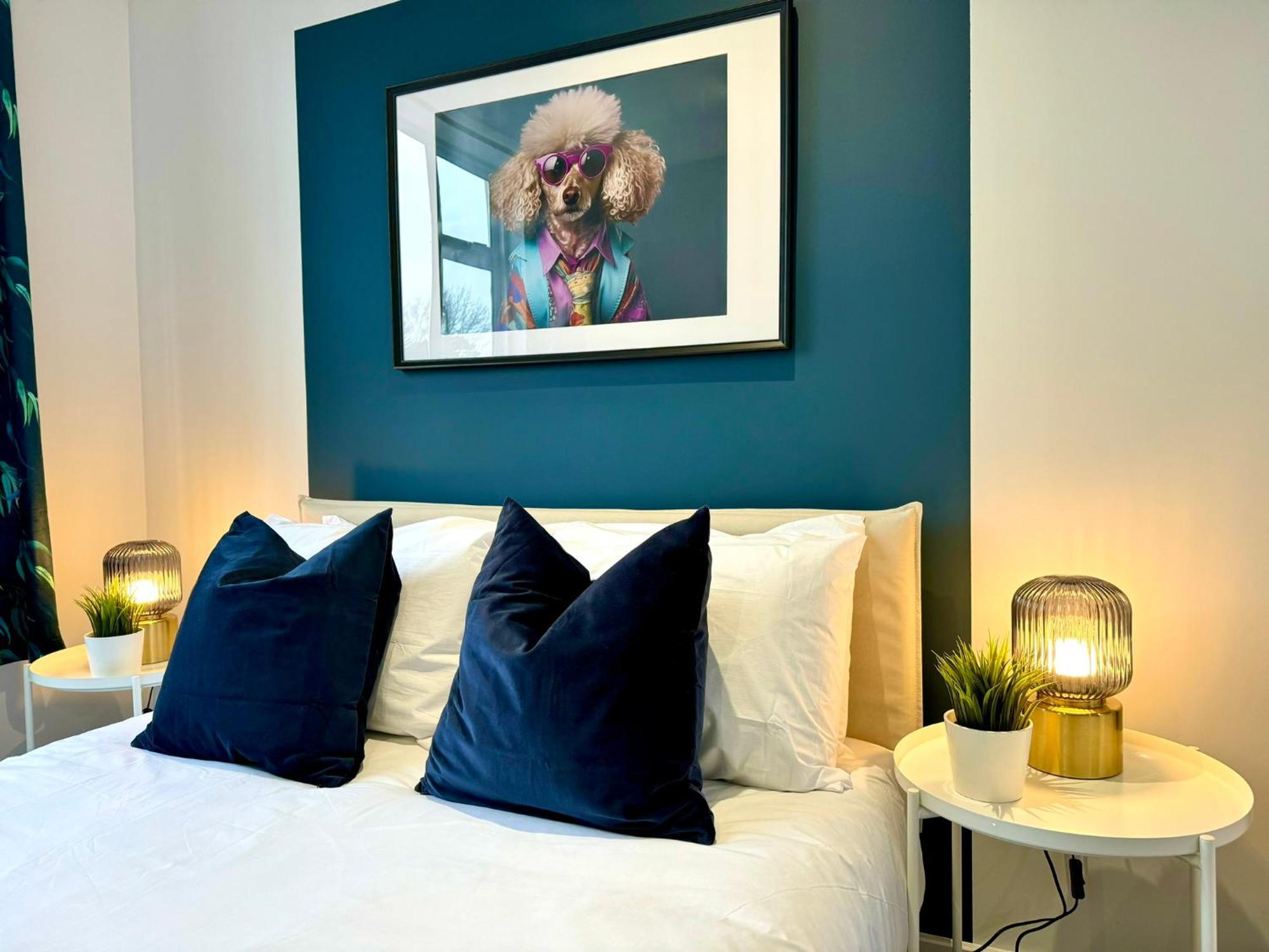 Amazing Large 3 Bedroom Apartment - Sleeps 8! ボーンマス エクステリア 写真