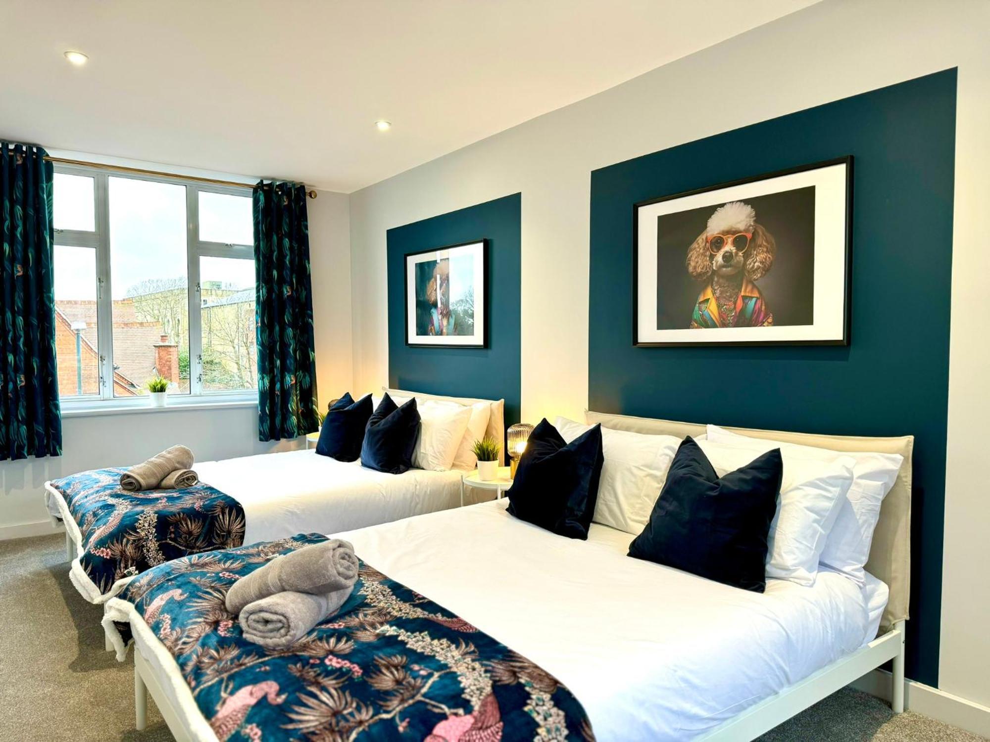 Amazing Large 3 Bedroom Apartment - Sleeps 8! ボーンマス エクステリア 写真